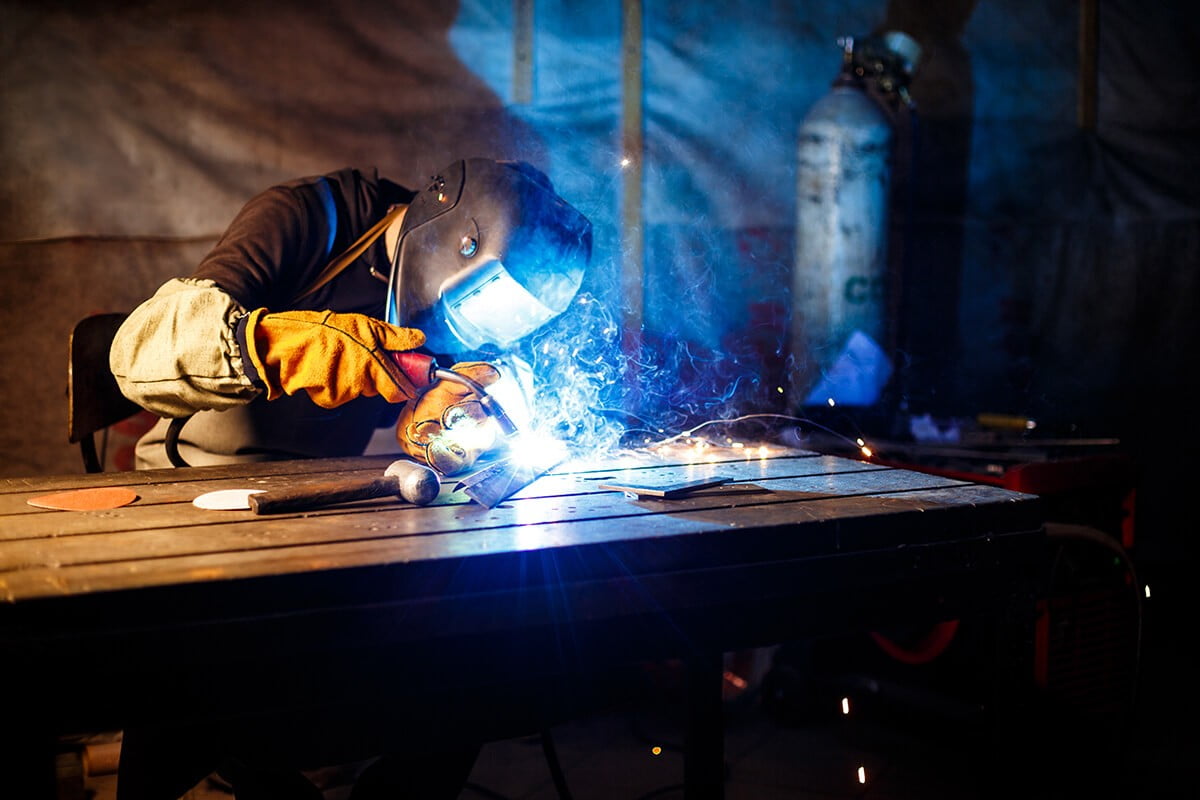 cutting metal with plasma equipment plant 1